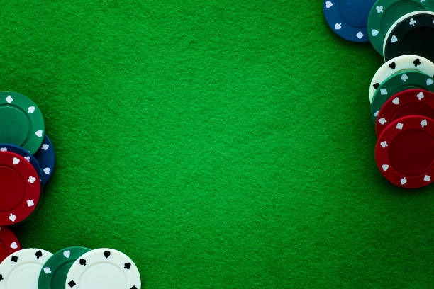 Android phone showing hugo138 app with live betting notifications
